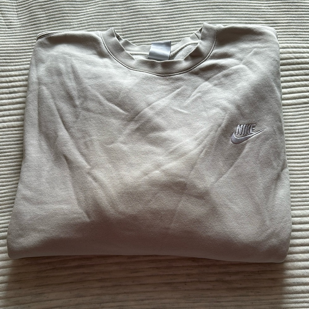 Men’s Nike Crewneck sweatshirt. 2XL